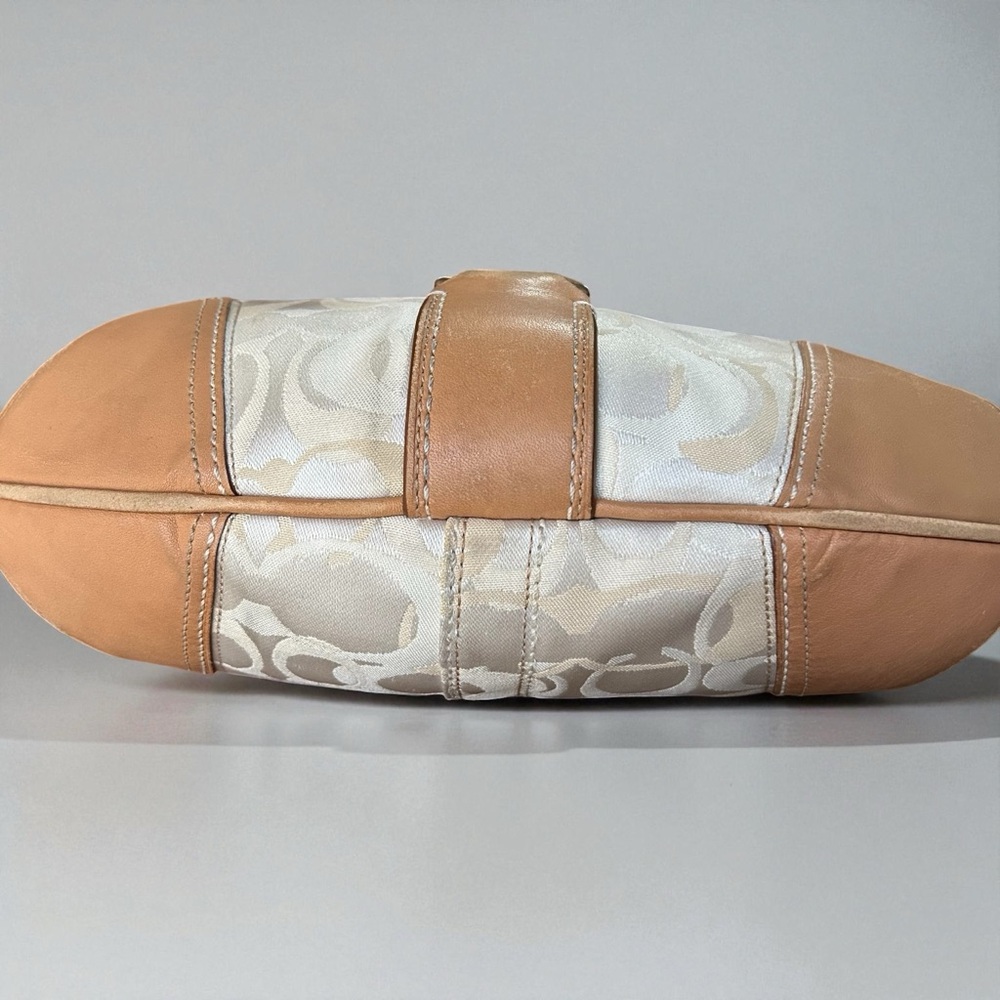 COACH Hamptons Signature Jacquard Hobo Beige Cream w Tan Leather, L0768-11811 - Picture 11 of 12